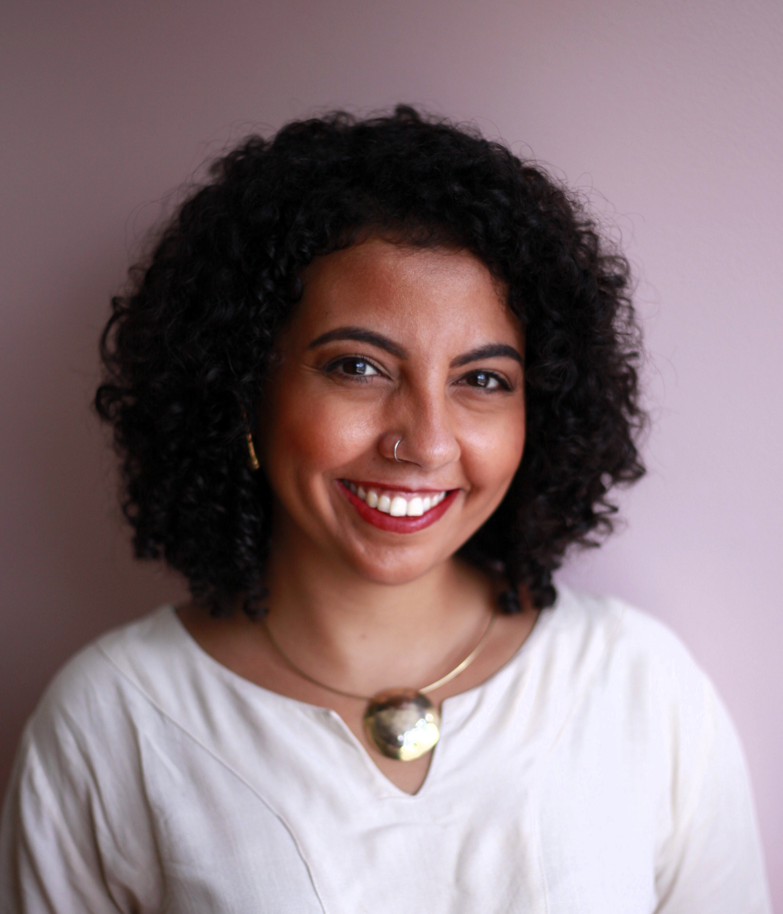 Gabriela Telino - Psicóloga especialista em Psicanálise Lacaniana e Parentalidade